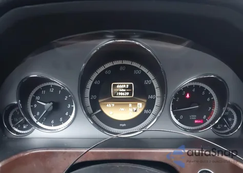 2012 Mercedes-Benz E 350 из США, поврежденный, VIN WDDHF5KB9CA526645